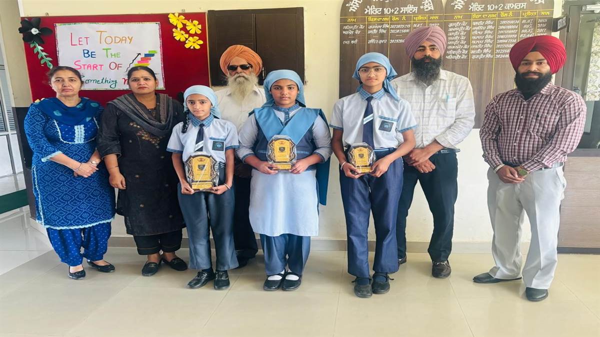ਐੱਸਟੀਐੱਸ ਪਬਲਿਕ ਸਕੂਲ ਨੰਦਪੁਰ ਕਲੌੜ ਦਾ ਨਤੀਜਾ ਸ਼ਾਨਦਾਰ ਰਿਹਾ