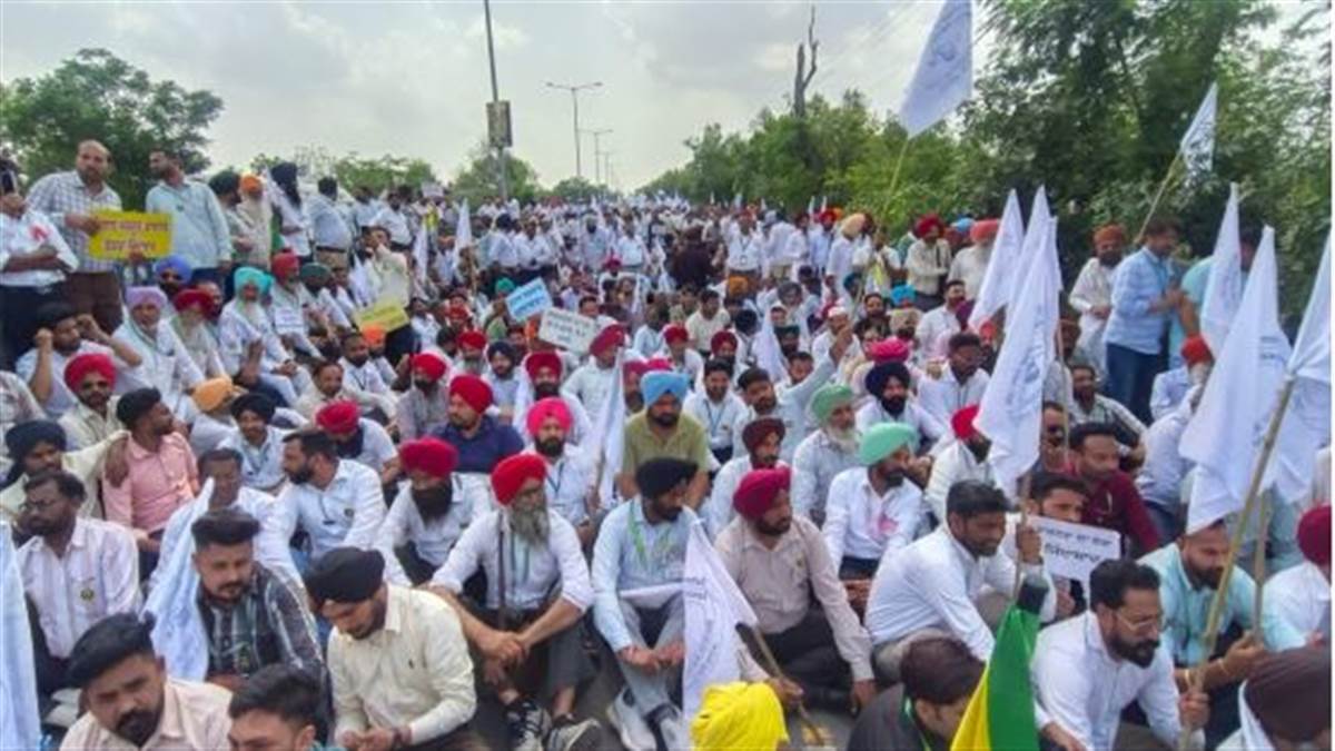 Sangrur News : ਮੈਡੀਕਲ ਪ੍ਰੈਕਟੀਸ਼ਨਰਜ਼ ਐਸੋਸੀਏਸ਼ਨ ਨੇ ਮੁੱਖ ਮੰਤਰੀ ਦੀ ਰਿਹਾਇਸ਼ ਅੱਗੇ ਕੀਤਾ ਪ੍ਰਦਰਸ਼ਨ