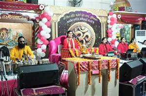 ਗੁਰੂ ਬਿਨਾਂ ਭਗਵਾਨ ਦੀ ਪ੍ਰਾਪਤੀ ਨਹੀਂ ਹੋ ਸਕਦੀ : ਸਾਧਵੀ ਭਾਰਤੀ
