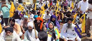 ਸਿਆਸੀ ਗਲਿਆਰਿਆਂ 'ਚ ਹਲਚਲ, ਗੁਲਜ਼ਾਰ ਖ਼ੁਦਕੁਸ਼ੀ ਮਾਮਲੇ 'ਚ ਵਿੱਤ ਮੰਤਰੀ ਹਰਪਾਲ ਚੀਮਾ ਖ਼ਿਲਾਫ਼ ਕੇਸ ਦਰਜ ਕਰਨ ਦੀ ਉੱਠੀ ਜ਼ੋਰਦਾਰ ਮੰਗ
