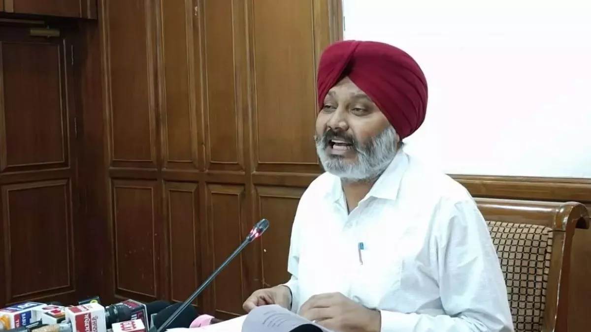 ਉੱਚ ਅਹੁਦਿਆਂ ਤਕ ਪਹੁੰਚਿਆਂ SC ਖਿਲਾਫ਼ ਅੱਤਿਆਚਾਰ, ਮੰਤਰੀ ਚੀਮਾ ਨੇ ਕੇਂਦਰ ਸਰਕਾਰ 'ਤੇ ਵਿੰਨ੍ਹਿਆ ਨਿਸ਼ਾਨਾ