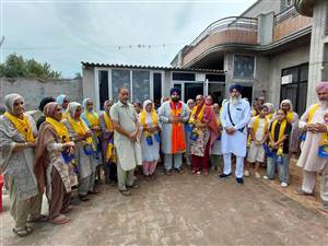 ਪਿੰਡ ਦੁੱਲੇਵਾਲਾ ਵਿਖੇ ਸੈਂਕੜੇ ਨੌਜਵਾਨ ਤੇ ਪਰਿਵਾਰ ਅਕਾਲੀ ਦਲ ਵਾਰਿਸ ਪੰਜਾਬ ’ਚ ਸ਼ਾਮਲ