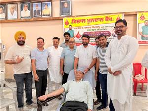 ਵਿਧਾਇਕ ਬਲਕਾਰ ਸਿੱਧੂ ਦੇ ਜਨਮ ਦਿਨ ’ਤੇ ਲਾਏ ਖੂਨਦਾਨ ਕੈਂਪ ’ਚ 72 ਯੂਨਿਟ ਇਕੱਤਰ