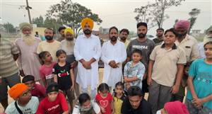 ਪਿੰਡ ਡਿੱਖ ’ਚ ਜੀਦਾ ਨੇ ਨੌਜਵਾਨਾਂ ਨੂੰ ਵੰਡੀਆਂ ਖੇਡ ਕਿੱਟਾਂ