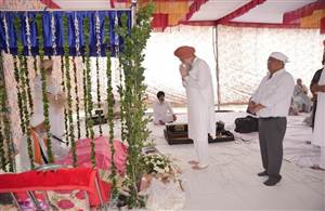 ਸੁਖਮਨੀ ਸਾਹਿਬ ਦੇ ਪਾਠ ਦੌਰਾਨ ਸਪੀਕਰ ਸੰਧਵਾਂ ਨੇ ਭਰੀ ਹਾਜ਼ਰੀ