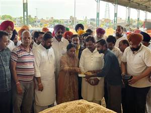 ਕਿਸਾਨਾਂ ਨੂੰ ਮੰਡੀਆਂ ’ਚ ਕੋਈ ਦਿੱਕਤ ਨਹੀਂ ਆਉਣ ਦਿੱਤੀ ਜਾਵੇਗੀ : ਡਾ. ਬਲਜੀਤ ਕੌਰ