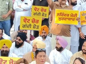 ਚੰਡੀਗੜ੍ਹ ਰੋਸ ਧਰਨੇ ’ਚ ਜਸਵਿੰਦਰ ਲਾਲਾ ਖਲੌਰ ਨੇ ਕੀਤੀ ਸ਼ਮੂਲੀਅਤ