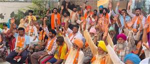 ਜੌਹਲ ਰਾਜੂ ਸਿੰਘ ਵਾਲਾ ’ਚ ਵੱਡੀ ਗਿਣਤੀ ਲੋਕਾਂ ਨੇ ਕੀਤੀ ਭਾਜਪਾ ’ਚ ਸ਼ਮੂਲੀਅਤ