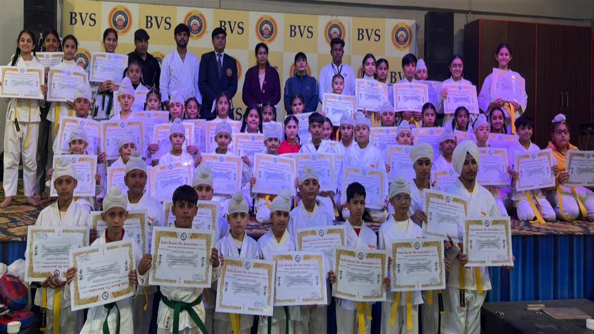 ਗ੍ਰੀਨ ਅਤੇ ਯੈਲੋ ਬੈਲਟ ਕਰਾਟੇ ਪ੍ਰੀਖਿਆ ਸਮਾਪਤ