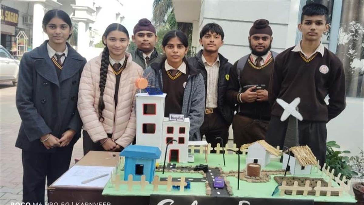 ਗਣਿਤ, ਸਾਇੰਸ ਤੇ ਸਮਾਜਿਕ ਵਿਗਿਆਨ ਦੀ ਪ੍ਰਦਰਸ਼ਨੀ ਲਗਾਈ