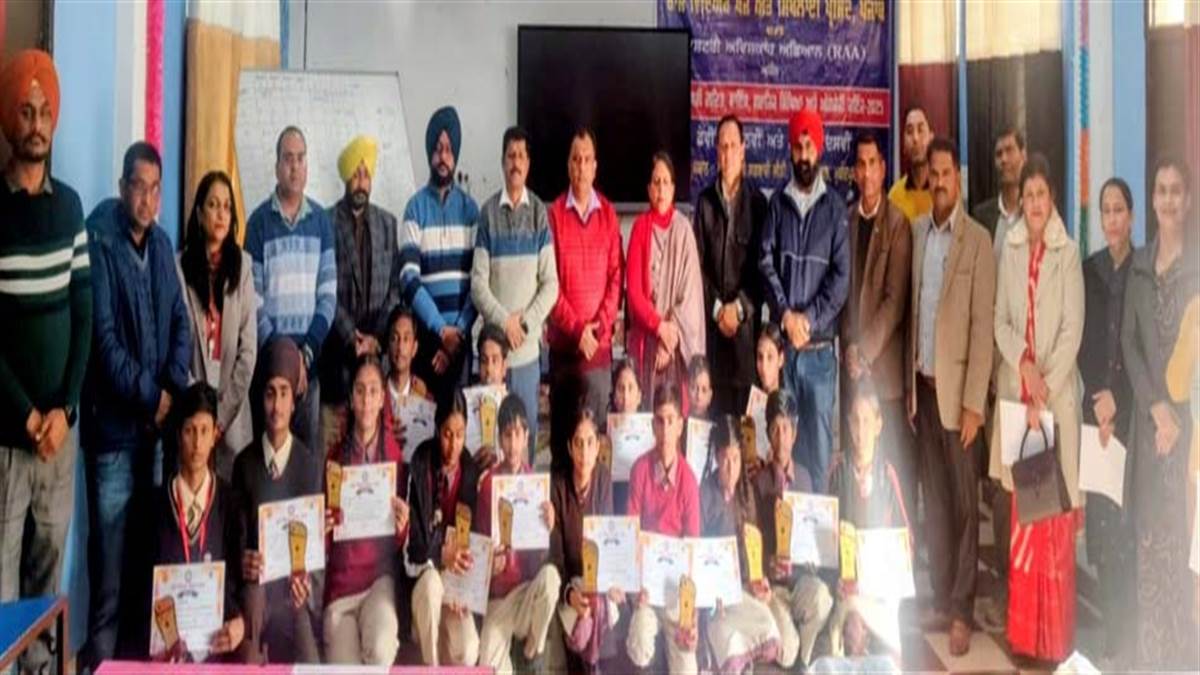 ਜ਼ਿਲ੍ਹਾ ਪੱਧਰੀ ਕੁਇਜ਼ ਮੁਕਾਬਲੇ ਕਰਵਾਏ