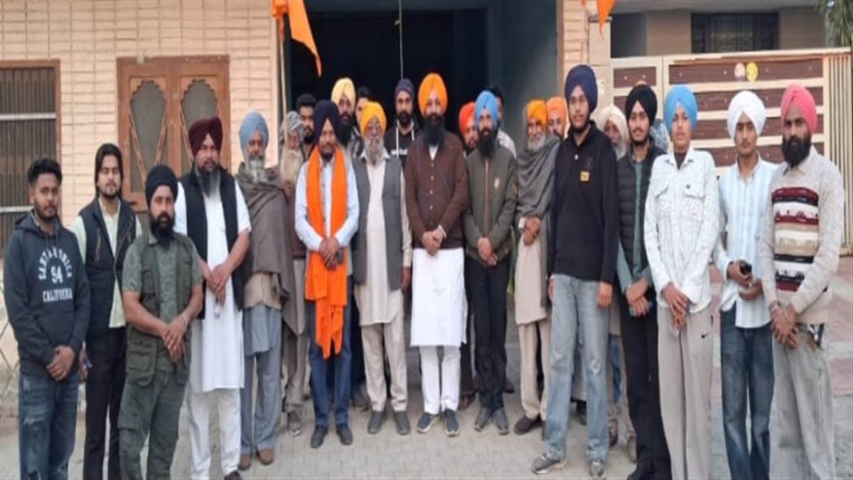 ਉਮੀਦਵਾਰ ਸੁਖਦੀਪ ਸਿੰਘ ਵੱਲੋਂ ਘਰੋਂ-ਘਰੀ ਕੀਤਾ ਚੋਣ ਪ੍ਰਚਾਰ