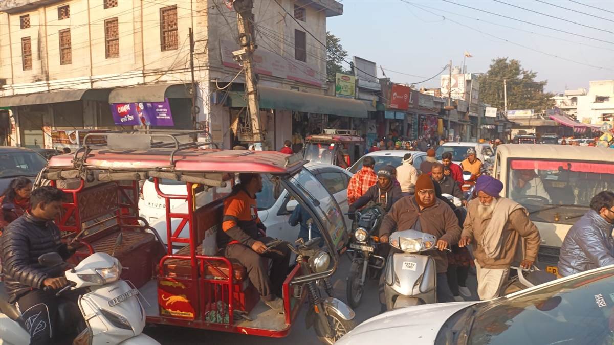 ਲੋਹੜੀ ਮੌਕੇ ਲੱਕੜ 12 ਰੁਪਏ ਕਿੱਲੋ, ਇਕ ਪਾਥੀ 8 ਰੁਪਏ ਦੀ ਵਿਕੀ