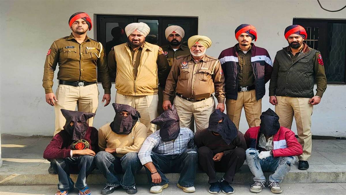 ਫਰੀਦਕੋਟ ਪੁਲਿਸ ਨੇ ਅਪਰਾਧਕ ਅਨਸਰਾਂ ’ਤੇ ਕੱਸਿਆ ਸ਼ਿਕੰਜਾ