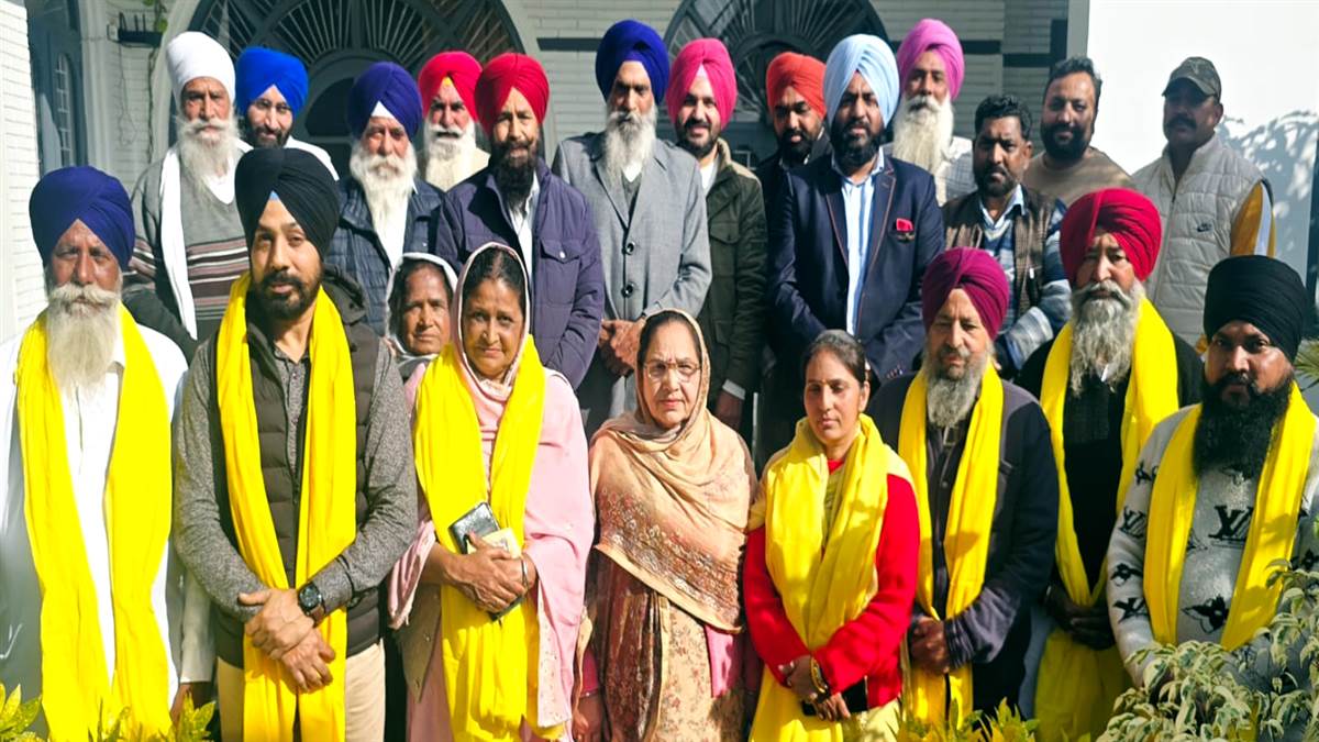 ਜਥੇਦਾਰ ‘ਚੱਕ’ ਵੱਲੋਂ ਨਵ-ਨਿਯੁਕਤ ਸਰਕਲ ਪ੍ਰਧਾਨਾਂ ਦਾ ਸਨਮਾਨ