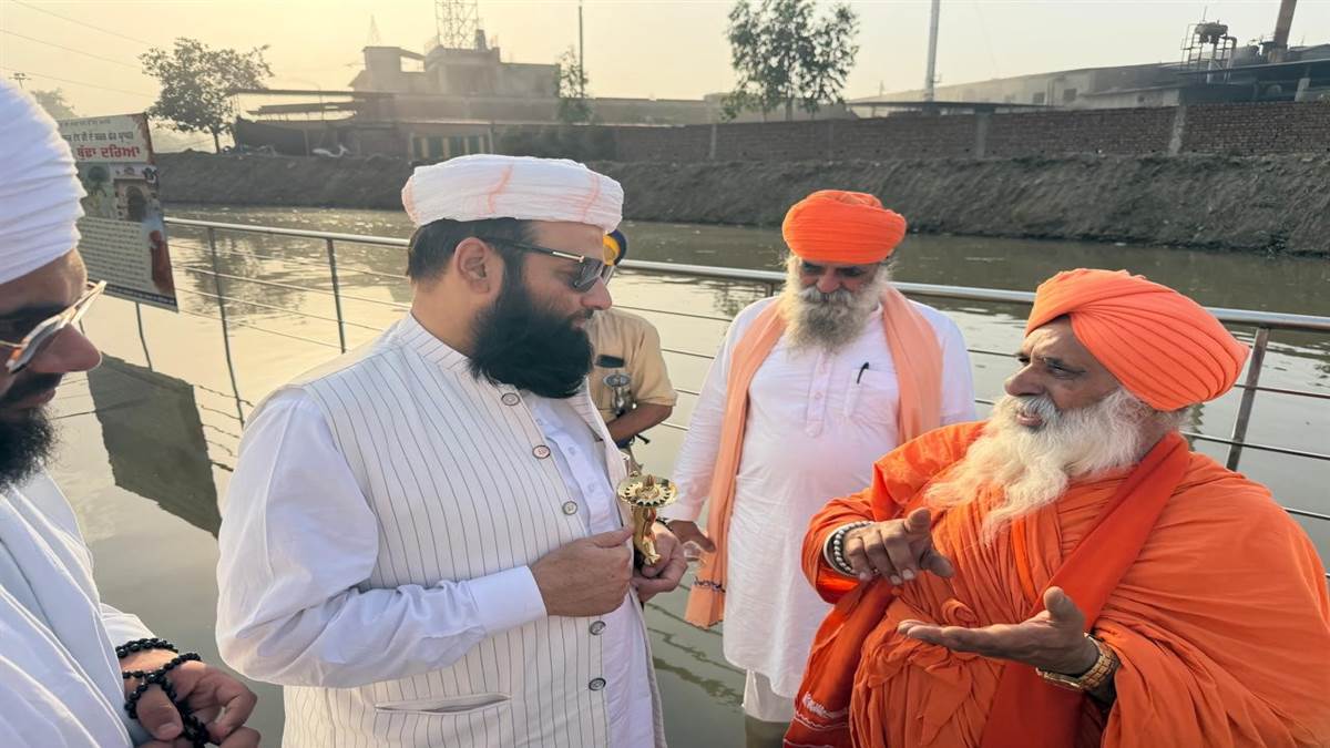 ਬੁੱਢਾ ਦਰਿਆ ’ਤੇ ਧਾਰਮਿਕ ਆਗੂਆਂ ਨੇ ਦਰਿਆਵਾਂ ਨੂੰ ਪ੍ਰਦੂਸ਼ਣ ਮੁਕਤ ਕਰਨ ਦਾ ਦਿੱਤਾ ਸੱਦਾ