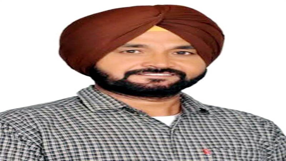 ਕਿਸਾਨ ਸੁੱਕੀ ਕਣਕ ਵੱਢ ਕੇ ਮੰਡੀਆਂ ’ਚ ਲਿਆਉਣ : ਡਾ. ਸ਼ਰਮਾ