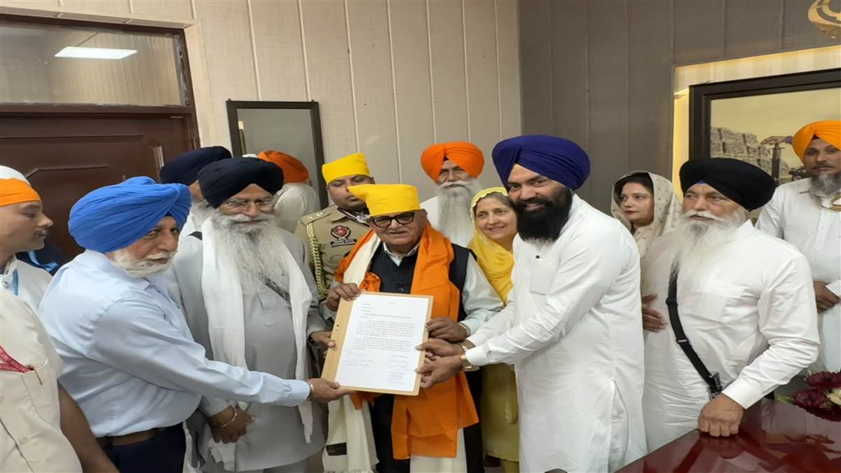 ਫਤਹਿਗੜ੍ਹ ਸਾਹਿਬ ਨੂੰ ਪਵਿੱਤਰ ਸ਼ਹਿਰ ਦਾ ਦਰਜਾ ਦੇਣ ਦੀ ਮੰਗ