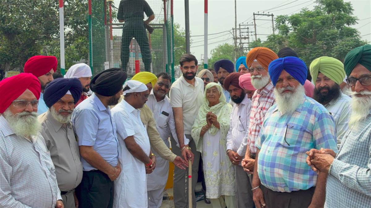 ਸਾਬਕਾ ਮੇਅਰ ਮਹਿਤਾ ਵੱਲੋਂ ਚੌਕ ਦੇ ਸੁੰਦਰੀਕਰਨ ਦਾ ਆਗਾਜ਼