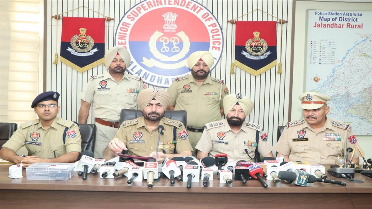 ਏਟੀਐੱਮ ਤੋੜਨ ਵਾਲੇ 72 ਘੰਟਿਆਂ ’ਚ ਕਾਬੂ, ਹਥਿਆਰਾਂ ਸਮੇਤ ਦੋ ਗ੍ਰਿਫ਼ਤਾਰ