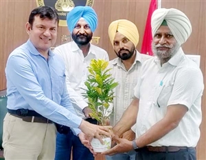 ਉੱਦਮ ਕਲੱਬ ਜੈਤੋ ਵੱਲੋਂ ਡੀਸੀ ਰਾਹੁਲ ਚਾਬਾ ਦਾ ਸਵਾਗਤ