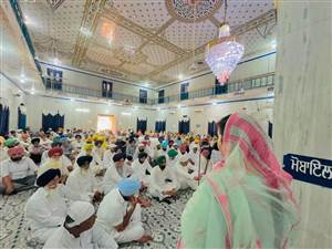ਸਰਬਜੀਤ ਕੌਰ ਗਰੇਵਾਲ ਨੂੰ ਸ਼ਰਧਾ ਦੇ ਫੁੱਲ ਕੀਤੇ ਭੇਟ