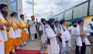 ਕੈਨੇਡਾ ਪਾਵਨ ਬੀੜਾਂ ਭੇਜਣ ਸਬੰਧੀ ਝੂਠੇ ਪ੍ਰਚਾਰ ਤੋਂ ਸੁਚੇਤ ਰਹਿਣ ਸੰਗਤਾਂ, ਸ਼੍ਰੋਮਣੀ ਕਮੇਟੀ ਨੇ ਵਪਾਰ ਦੇ ਦੋਸ਼ ਪੂਰੀ ਤਰ੍ਹਾਂ ਨਕਾਰੇ