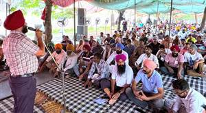 ਨਿਯੁਕਤੀ ਪੱਤਰਾਂ ਦੀ ਉਡੀਕ ’ਚ ਠੇਕਾ ਮੁਲਾਜ਼ਮਾਂ ਦਾ ਸੰਘਰਸ਼ 14ਵੇਂ ਦਿਨ ’ਚ ਦਾਖ਼ਲ।