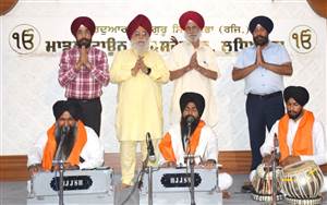 ਇਲਾਹੀ ਬਾਣੀ ਦੇ ਕੀਰਤਨ ਰਾਹੀਂ ਸੰਗਤ ਕੀਤੀ ਨਿਹਾਲ