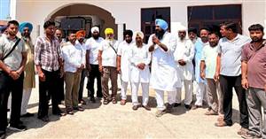 ਪੰਜਾਬ ਬਚਾਓ ਰੈਲੀ ਲਈ ਝਿੰਜਰ ਵੱਲੋਂ ਪਿੰਡਾਂ ’ਚ ਮੀਟਿੰਗਾਂ ਕੀਤੀਆਂ