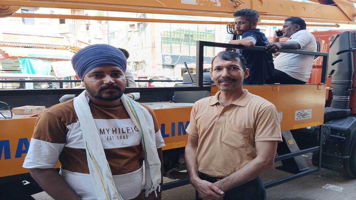 ਸੁਨੀਲ ਸ਼ਰਮਾ ਨੇ ਠੀਕ ਕਰਵਾਈਆਂ ਸਟਰੀਟ ਲਾਈਟਾਂ