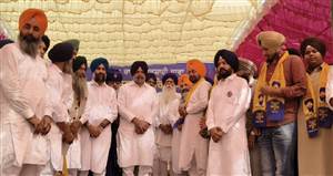 ਘੜੂੰਆਂ ’ਚ ਅਕਾਲੀ ਦਲ ਵਾਰਿਸ ਪੰਜਾਬ ਦੇ ਵੱਲੋਂ ਵਿਸ਼ਾਲ ਪੰਥਕ ਰੈਲੀ, ਵੱਡੇ ਆਗੂ ਪੁੱਜੇ