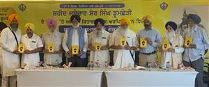 ਸੰਘਰਸ਼ ’ਤੇ ਵਿਚਾਰਾਂ ਨੂੰ ਨਵੀਂ ਪੀੜ੍ਹੀ ਤੱਕ ਪਹੁੰਚਾਉਣਾ ਹੀ ਪੁਸਤਕ ਦਾ ਮਕਸਦ : ਗੁਰਵਿੰਦਰ ਡੂਮਛੇੜੀ