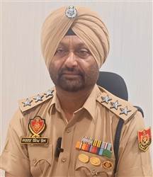 ਸ਼ਾਹਕੋਟ ਪੁਲਿਸ ਵੱਲੋਂ ਨਸ਼ੀਲੇ ਪਦਾਰਥ, 10 ਮੋਟਰਸਾਈਕਲ ਤੇ ਭਗੌੜਾ ਕਾਬੂ