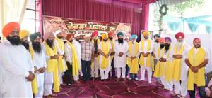 ਕੈਬਨਿਟ ਮੰਤਰੀ ਮੁੰਡੀਆਂ ਵੱਲੋਂ ਕਮਿਊਨਿਟੀ ਹਾਲ ਦਾ ਉਦਘਾਟਨ