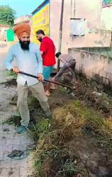 ਫਤਿਹਪੁਰ ਬੂੰਗਾ ਦੇ ਨੌਜਵਾਨਾਂ ਨੇ ਚੁੱਕਿਆ ਪਿੰਡ ਦੀ ਸਫ਼ਾਈ ਦਾ ਬੀੜਾ