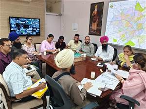 ਜਨਗਣਨਾ ਤਿਆਰੀਆਂ ਸਬੰਧੀ ਕਮਿਸ਼ਨਰ ਵੱਲੋਂ ਅਹਿਮ ਮੀਟਿੰਗ