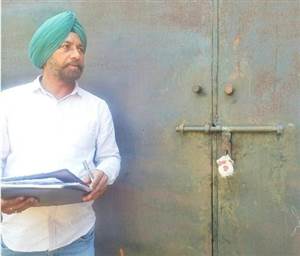 Big News : ਬਰਨਾਲਾ 'ਚ ਸਿਹਤ ਵਿਭਾਗ ਦੀ ਵੱਡੀ ਕਾਰਵਾਈ, ਨਕਲੀ ਦੇਸੀ ਘਿਓ ਬਣਾਉਣ ਵਾਲੀ ਫੈਕਟਰੀ ਸੀਲ
