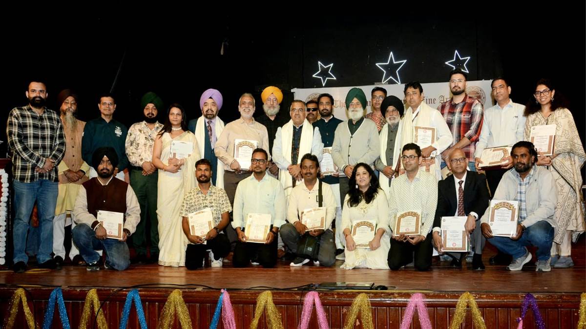 ਆਰਟ ਗੈਲਰੀ 'ਚ 90ਵੀਂ ਆਲ ਇੰਡੀਆ ਕਲਾ ਪ੍ਰਦਰਸ਼ਨੀ ਦਾ ਸ਼ੁੱਭ ਆਰੰਭ