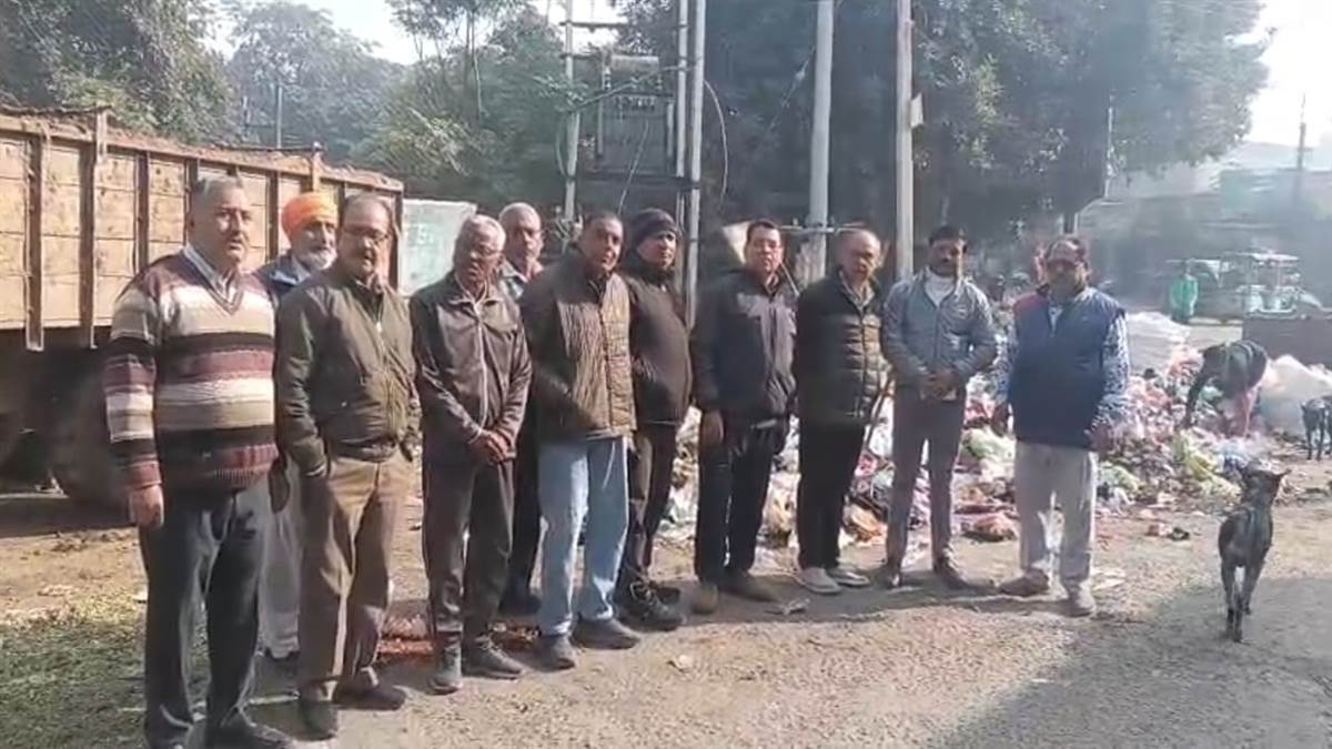 ਕੂੜੇ ਦੇ ਡੰਪ ਨੂੰ ਲੈਕੇ ਲੋਕਾਂ ’ਚ ਰੋਸ