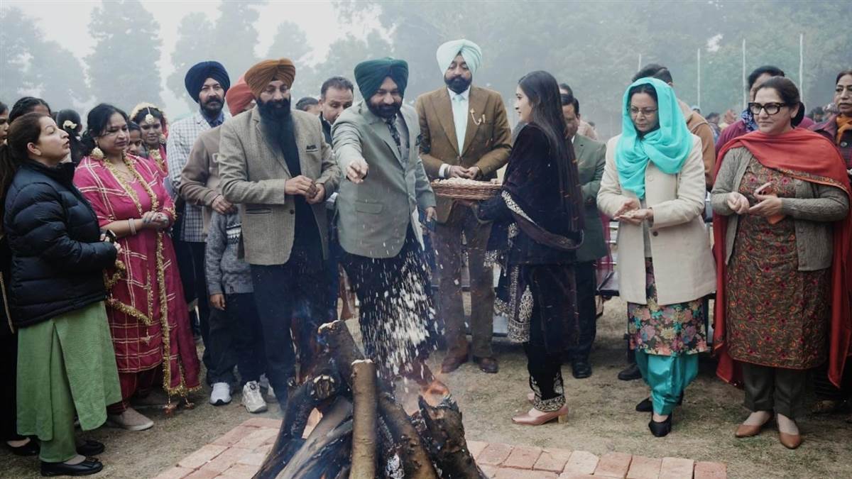 ਖ਼ਾਲਸਾ ਯੂਨੀਵਰਸਿਟੀ ’ਚ ਧੀਆਂ ਦੀ ਲੋਹੜੀ ਸ਼ਾਨਦਾਰ ਢੰਗ ਨਾਲ ਮਨਾਈ