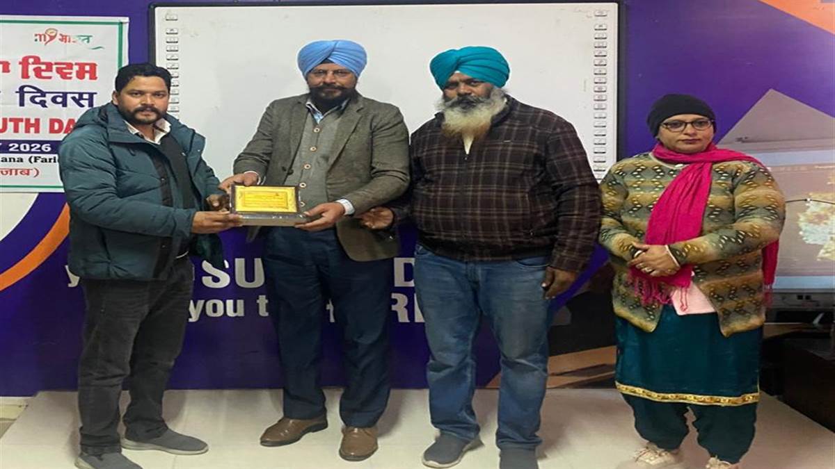 ਡਿਗਰੀ ਕਾਲਜ ਵਿਖੇ ਸੜਕ ਸੁਰੱਖਿਆ ਮਹੀਨਾ ਤਹਿਤ ਕੀਤਾ ਸੈਮੀਨਾਰ