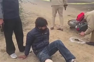 ਲੋਹੜੀ ਦੀ ਸਵੇਰ ਪੁਲਿਸ ਤੇ ਗੈਂਗਸਟਰ ਵਿਚਾਲੇ ਮੁਕਾਬਲਾ, ਗੋਲੀ ਲੱਗਣ ਮਗਰੋਂ ਗੈਂਗਸਟਰ ਚੜ੍ਹਿਆ ਪੁਲਿਸ ਅੜਿੱਕੇ