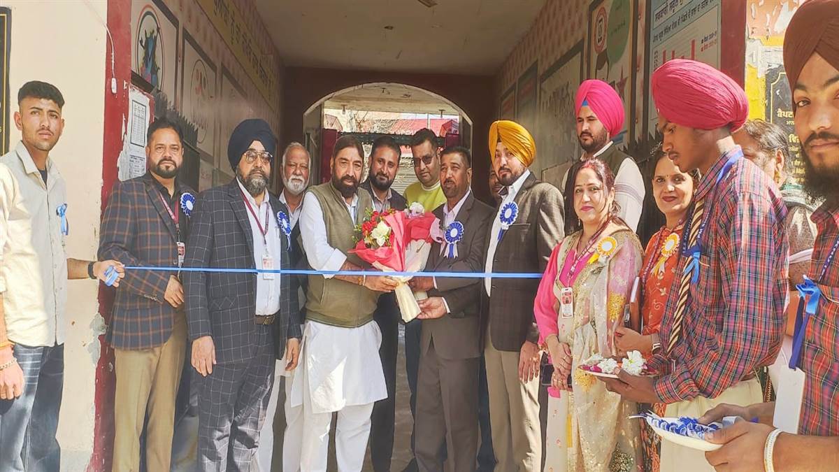 ਸਰਕਾਰੀ ਸੀਨੀਅਰ ਸੈਕੰਡਰੀ ਸਕੂਲ ਲੜਕਿਆਂ ’ਚ ਸਾਲਾਨਾ ਸਮਾਗਮ ਕਰਵਾਇਆ