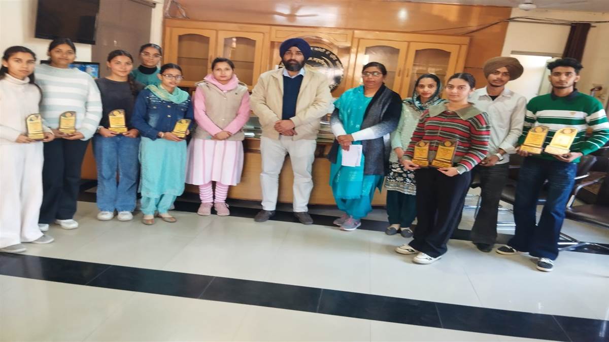 ਖ਼ਾਲਸਾ ਕਾਲਜ ’ਚ ‘ਸੁਰੱਖਿਅਤ ਇੰਟਰਨੈੱਟ’ ਦਿਵਸ ਮਨਾਇਆ