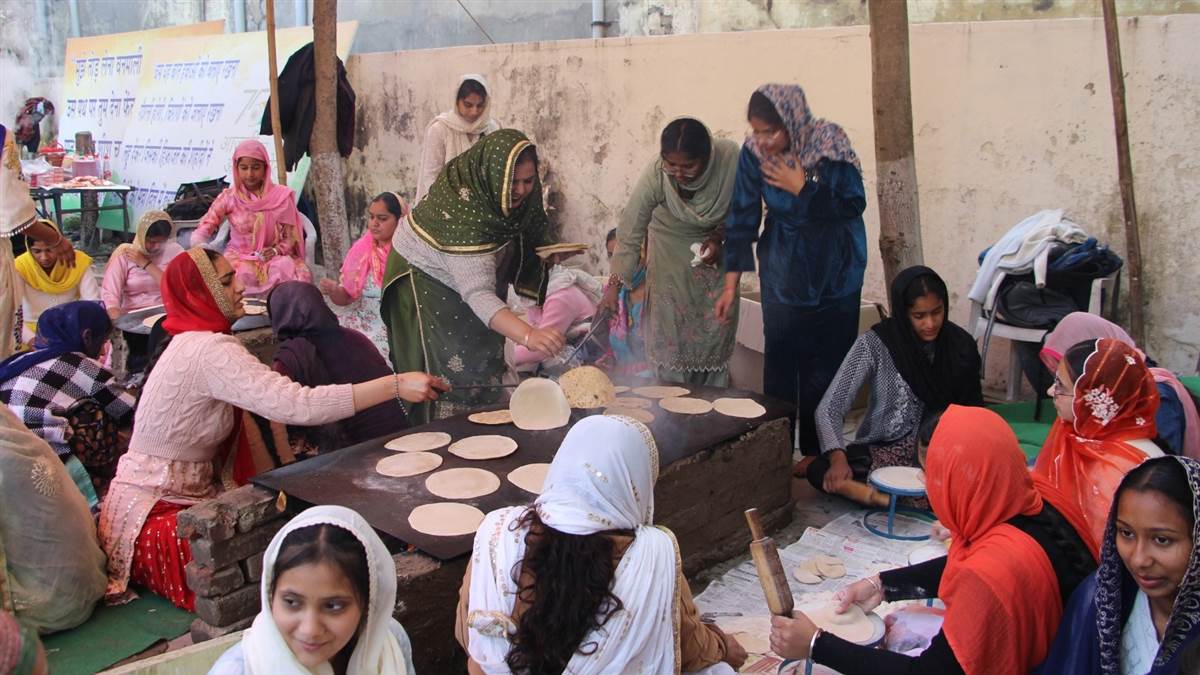 ਹਿੰਦੂ ਕੰਨਿਆ ਕਾਲਜ ’ਚ ਸ਼੍ਰੀ ਸੁਖਮਨੀ ਸਾਹਿਬ ਦਾ ਪਾਠ ਕਰਵਾਇਆ