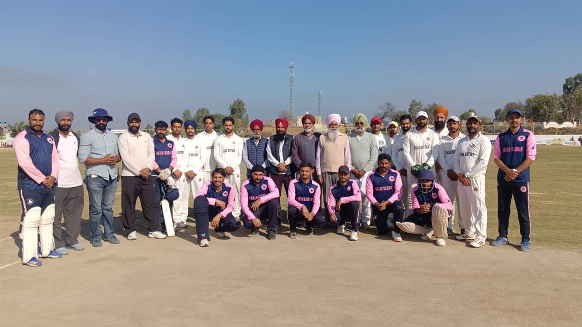 ਖੇਡਾਂ ਤੰਦਰੁਸਤੀ ਦੇ ਨਾਲ-ਨਾਲ ਤੇ ਅਨੁਸ਼ਾਸਨ ਵੀ ਸਿਖਾਉਂਦੀਆਂ : ਗੰਧੜ
