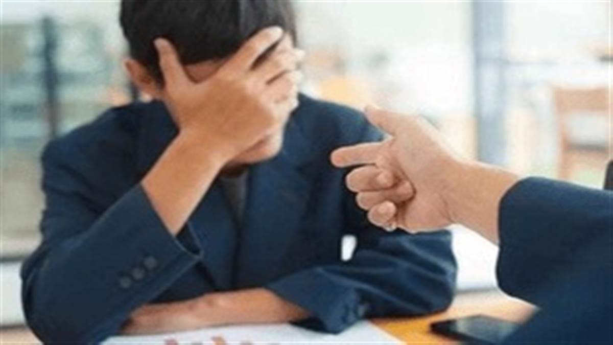 ਹੁਣ ਬਦਤਮੀਜ਼ੀ ਨਾਲ ਪੇਸ਼ ਨਹੀਂ ਆਉਣਗੇ ਰਿਕਵਰੀ ਏਜੰਟ, RBI ਨੇ ਲਾਗੂ ਕੀਤੇ ਸਖ਼ਤ ਨਿਯਮ, ਜੇ ਘਰ ਪਹੁੰਚਣ ਤਾਂ ਕੀ ਕਰੋ?