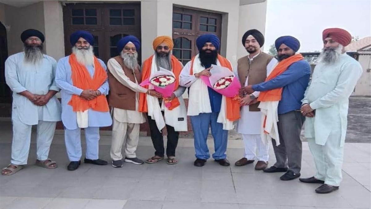 ਚੌਧਰੀ ਮੋਹਣ ਲਾਲ ਬੰਗਾ ਦਾ ਕੀਤਾ ਸਨਮਾਨ
