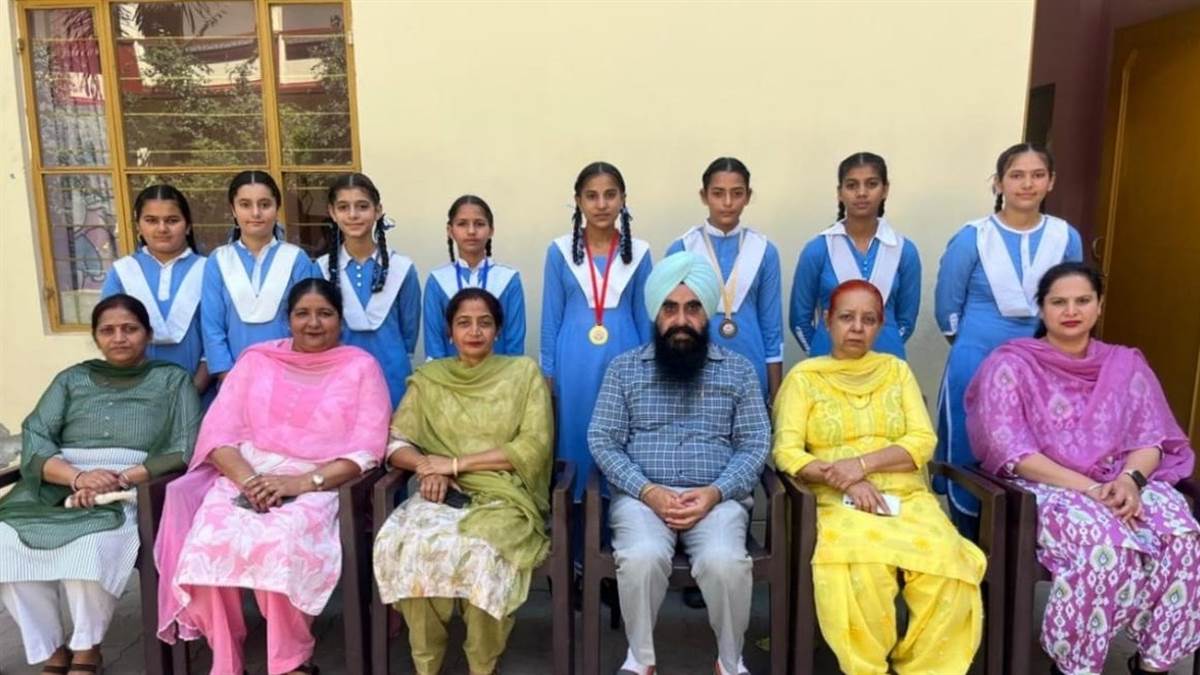 ਦਸਮੇਸ਼ ਮਿਸ਼ਨ ਸਕੂਲ ਹਰੀਨੌਂ ਦਾ ਨਤੀਜਾ ਸੌ ਫੀਸਦੀ ਰਿਹਾ